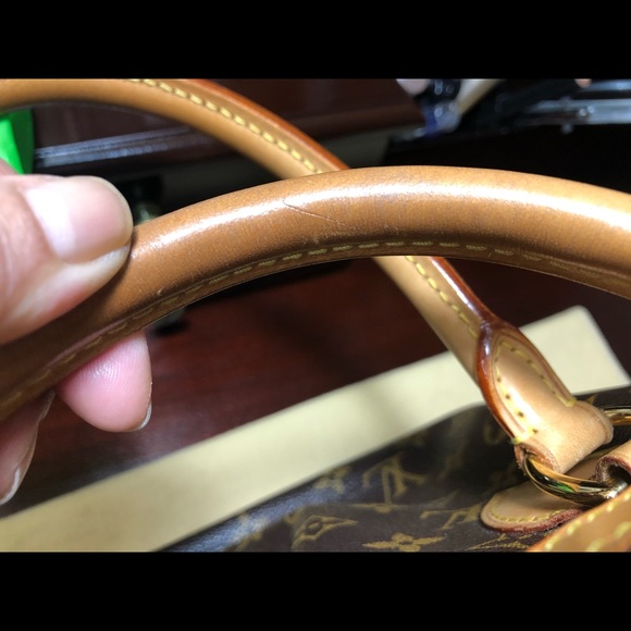 Handbag - Picture 3 of 12